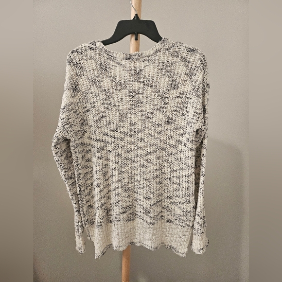 Hem & Thread Marled Knit Sweater - Black and White - Picture 3 of 3